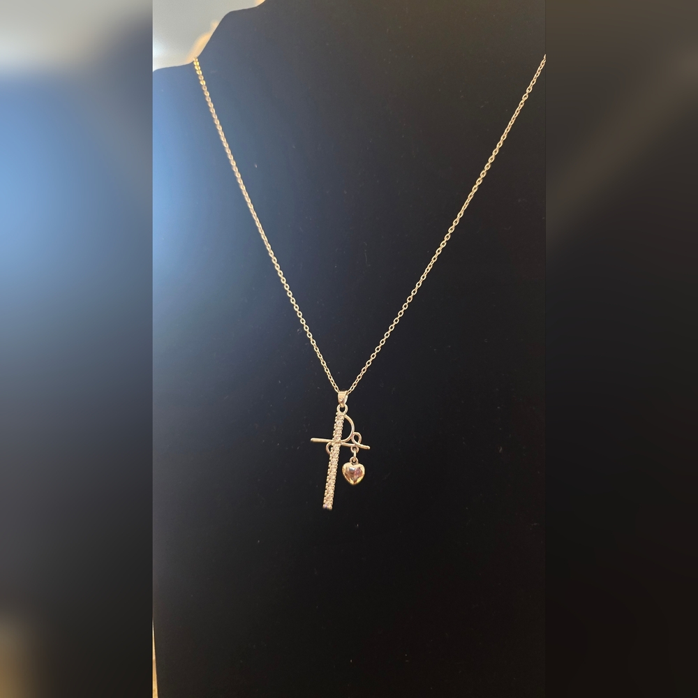 Elegant Silver Cross Pendant Necklace